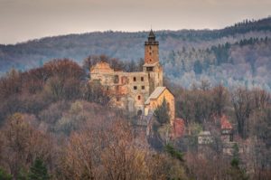 Zamek Grodno w Zagórzu Śląskim