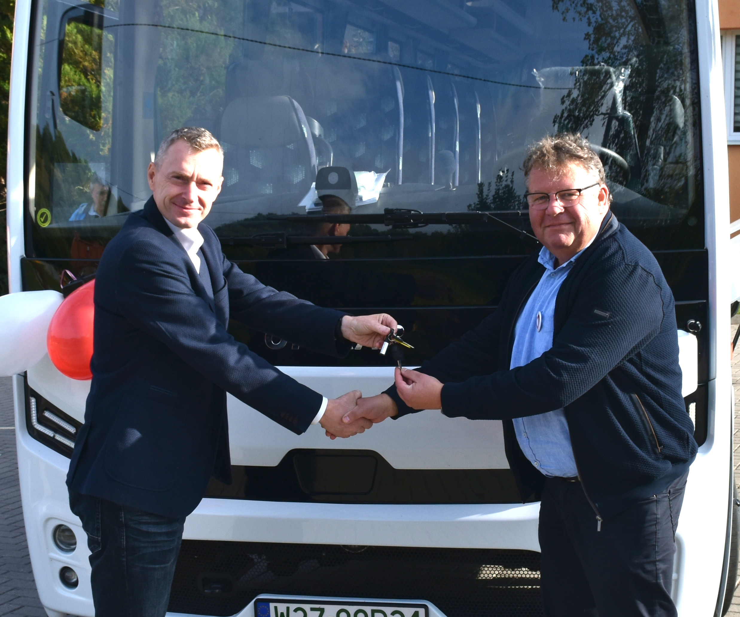 Nowy autobus szkolny w gminie Walim Nowy autobus szkolny w gminie Walim